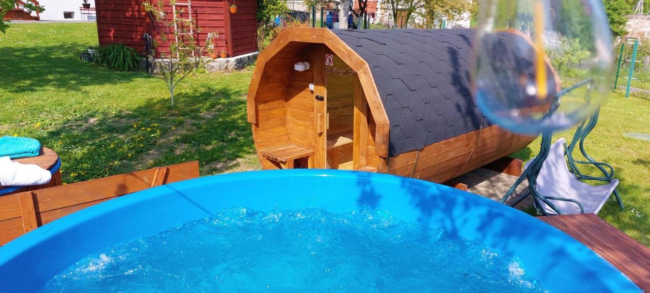 Maja Pokoje Z Widokiem Kameralna Agroturystyka Na Pogorzu Izerskim Z Sauna I Jacuzzi (Adults Only) Mirsk Екстериор снимка